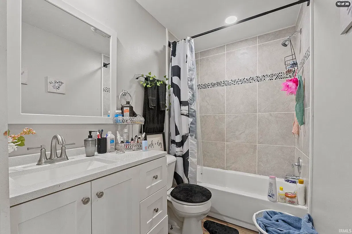 2 bed, 853 sqft, $1,095 — Photo 3