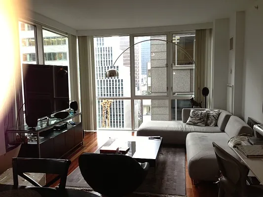 Rented by Transco | media 13