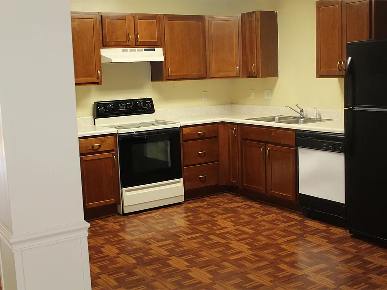 672 Georgetown Ct #1 — Photo 10