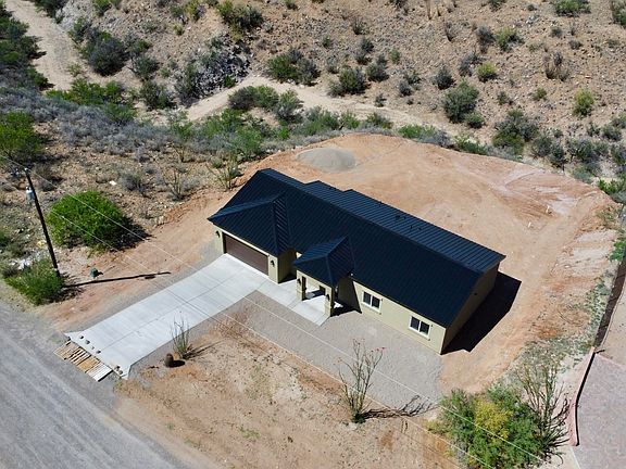 2nd image of 1678 Avenida Calamar