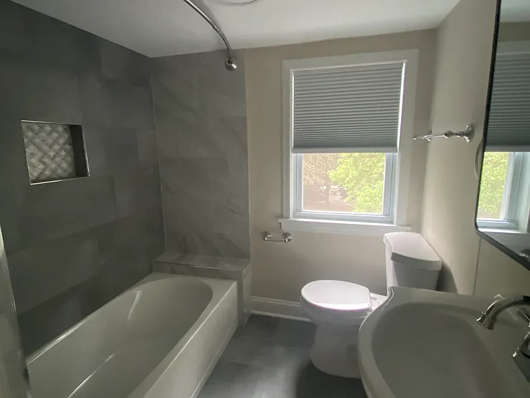31 W Maple Ave — Photo 16