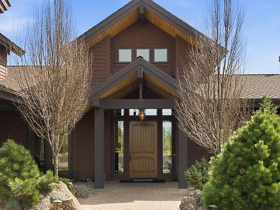 5th image of 60985 Bachelor View Rd