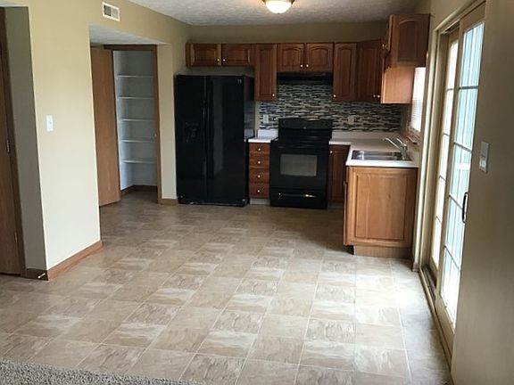 4th image of 2278 Layton Park Ln