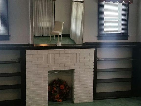 4th image of 327 Saint Louis Ave