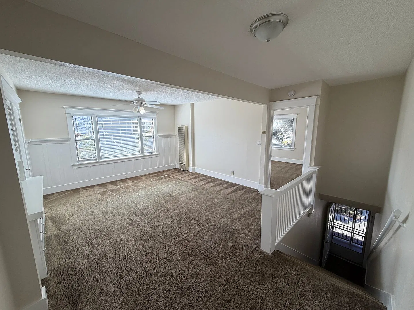 Linden Ave — Photo 4