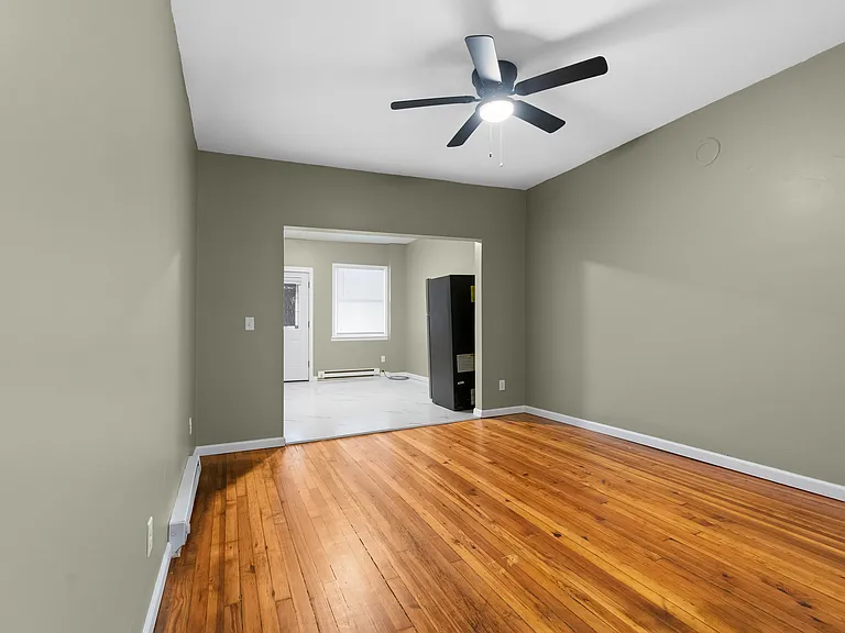 247 Main St #5 — Photo 13