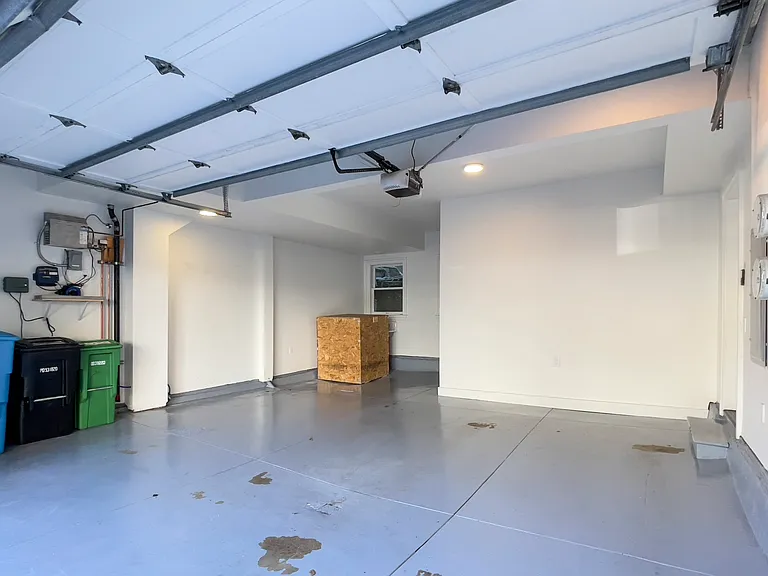 2211 Steiner St — Photo 31