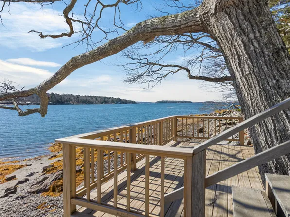 71 Merganser Way, Freeport, ME 04032