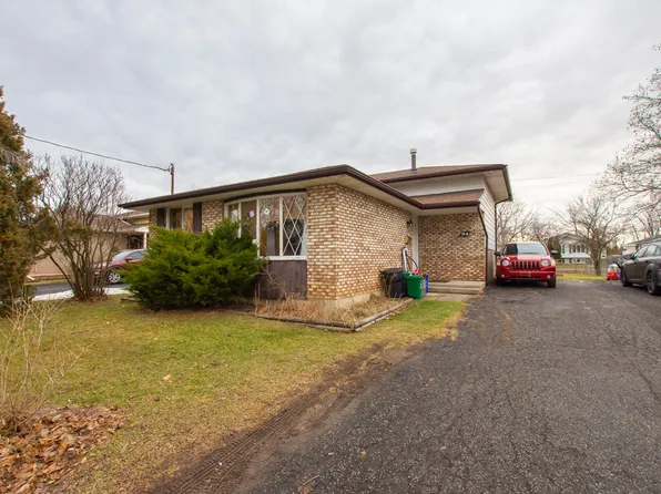 94 Meredith Dr, Saint Catharines, ON L2M 6C7