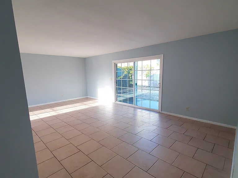 S Royal Oak Dr — Photo 4