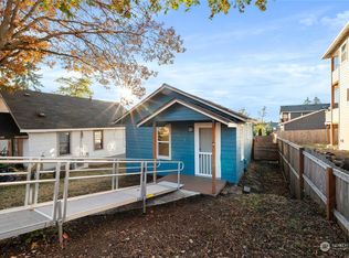 1135 Scott Ave, Bremerton, WA 98310
