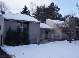 16 High Meadow Ln, State College, PA 16803