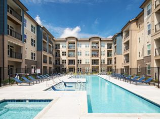 Broadmoor63, Omaha, NE 68106
