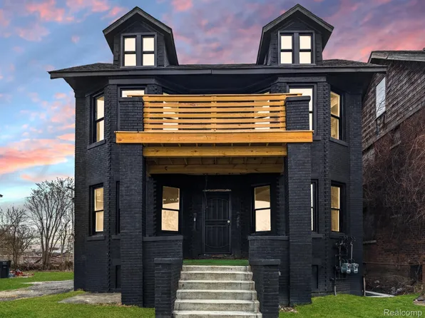 2547 Elmhurst St, Detroit, MI 48206