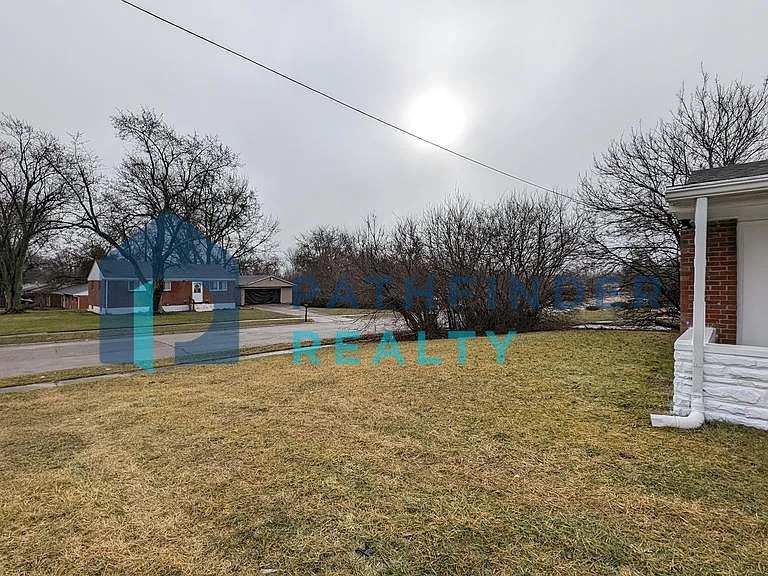5350 Hoover Ave — Photo 2