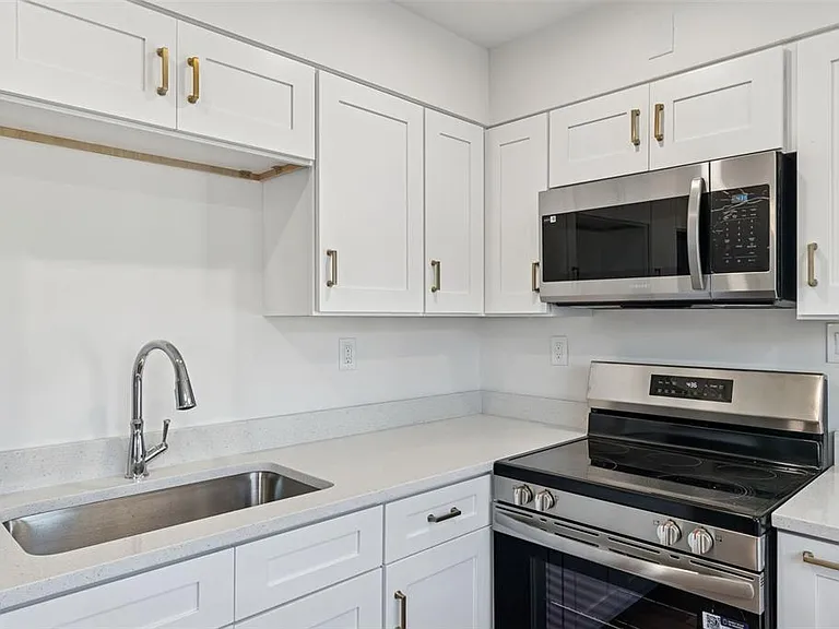 14919 N Bayshore Dr #1 — Photo 15