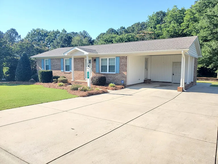 155 Stewart Town Rd — Photo 2
