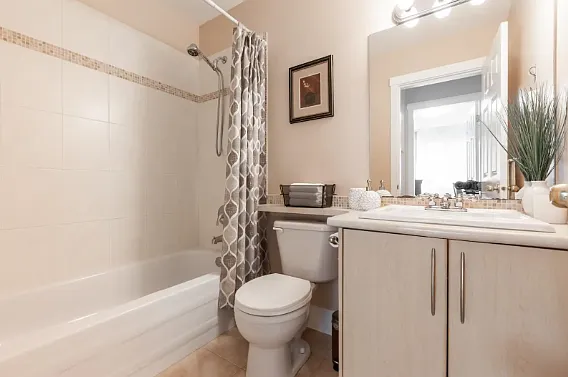 2733 Parkway Dr #1 — Photo 18