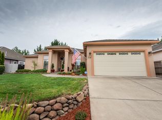719 Eastridge Dr, Medford, OR