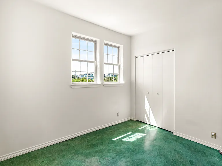 1140 Ocean Shores Blvd SW — Photo 26