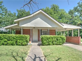 208 Williams Ave, Cleburne, TX 76033