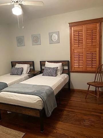 second bedroom