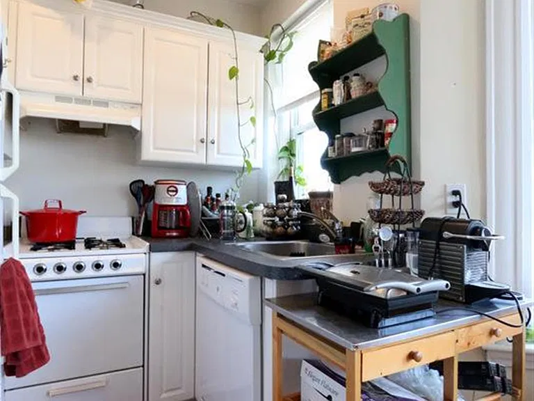331 Harvard St #7 — Photo 3