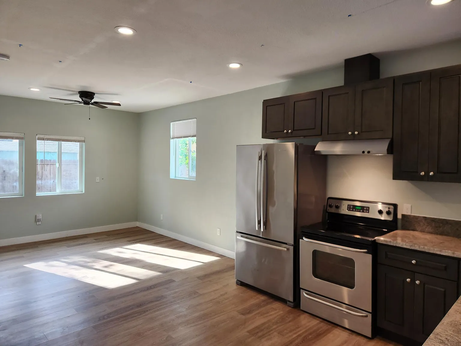 1 bed, 650 sqft, $1,800 — Photo 4