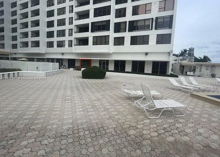 3505 S Ocean Dr #108 — Photo 8