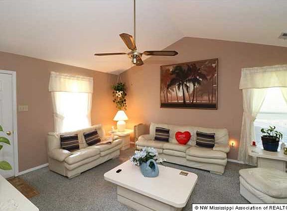 4th image of 6255 Cornwall Ave