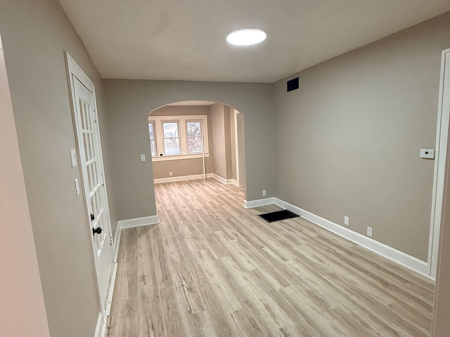 4931 Orion Avenue - 1 — Photo 2