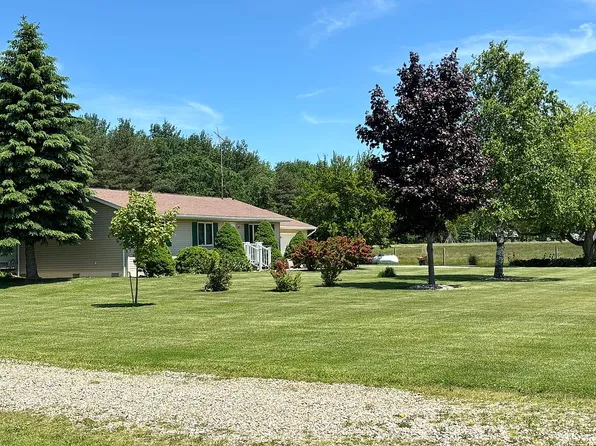 5270 Cass City Rd, Cass City, MI 48726