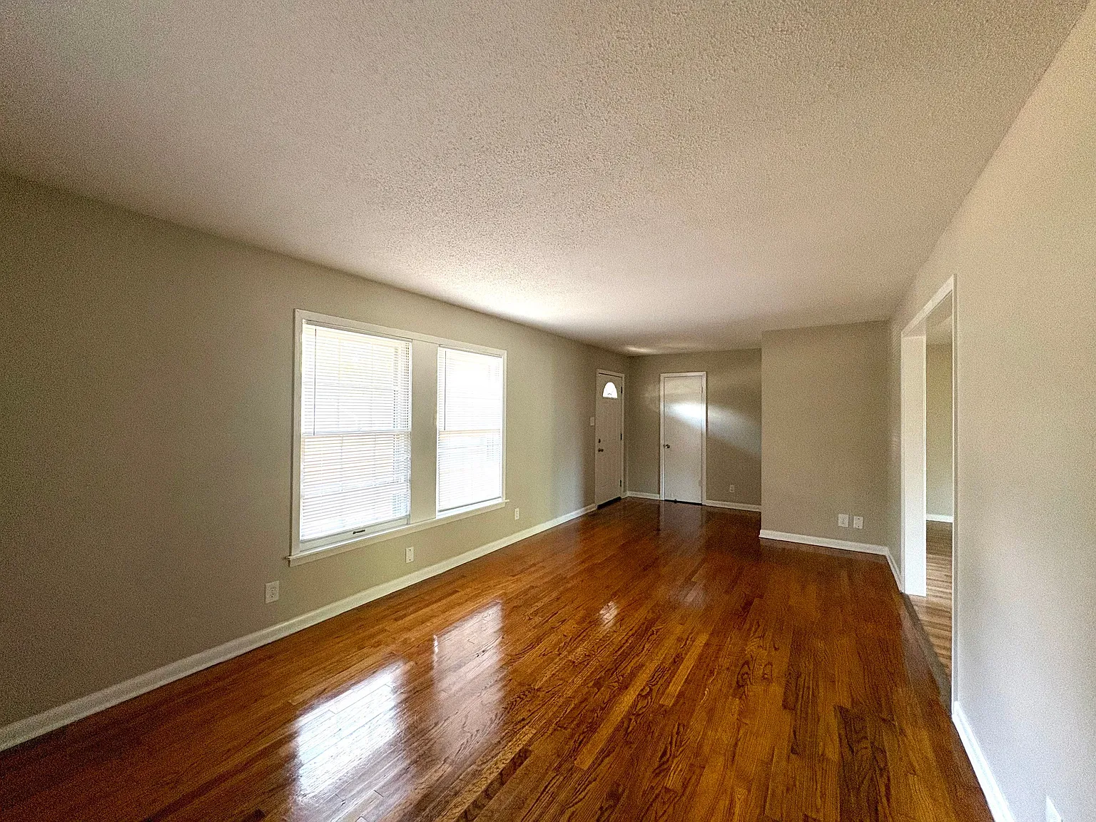 3 bed, 1456 sqft, $1,795 — Photo 3