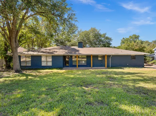 277 Autumn Wood Trl, Gun Barrel City, TX 75156