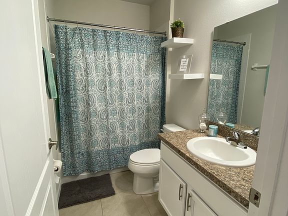 5th image of 348 Willet St