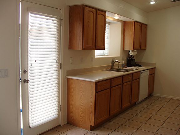 5th image of 2321 Palisades Dr Unit 102