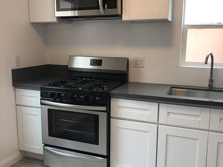 2139 Pacific Ave #C — Photo 1