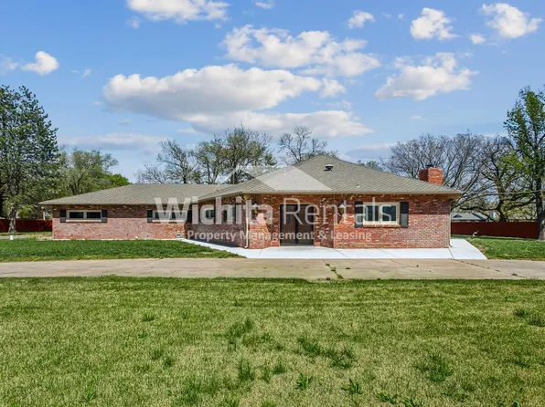 10810 W Maple St, Wichita, KS 67209