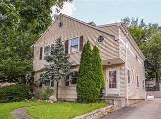 778 Pelhamdale Ave, New Rochelle, NY 10801