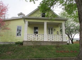 902 E Vine St, Mount Vernon, OH 43050