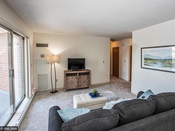 3rd image of 1425 28th St W #317