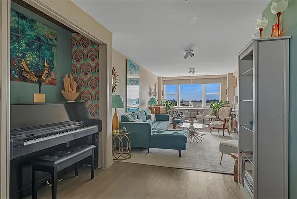 Sold by Compass | media 4