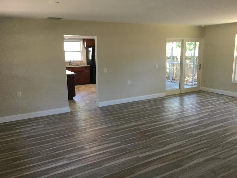 3097 Crescent Dr — Photo 13