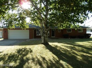 818 Ludwig Ave, Gibsonburg, OH 43431