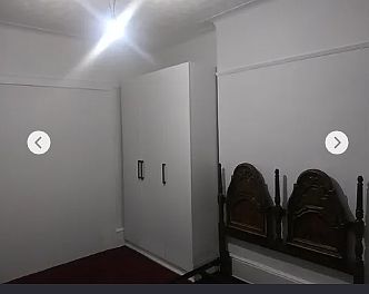 2nd image of 105 Kenilworth Pl #2