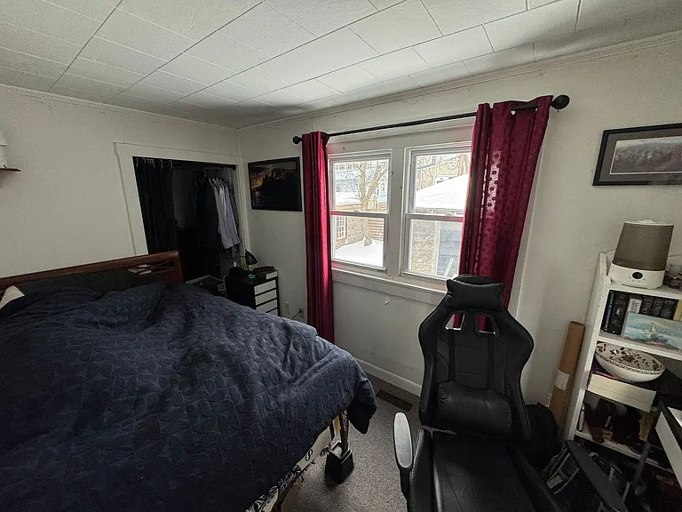 12 Burnham St #4 — Photo 11