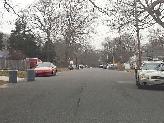 5th image of 44 Oakmont Ave