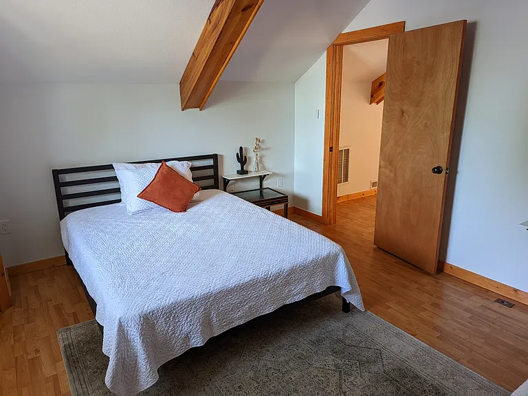 8910 Franklin Ave — Photo 13