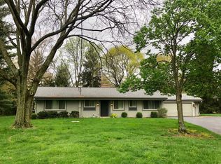 1710 Fishinger Rd, Upper Arlington, OH 43221