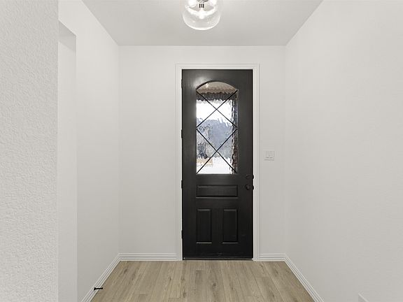 Gateway Parks - Mitchell Interior Image 3